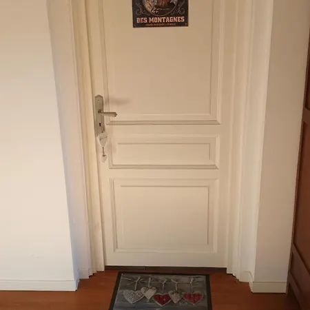 Nocleg ze śniadaniem Le Logis Du Rocher *