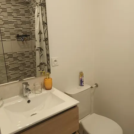 Le Logis Du Rocher Nocleg ze śniadaniem *