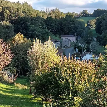 Le Logis Du Rocher Nocleg ze śniadaniem Saint-Marcet