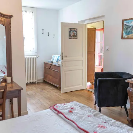Le Logis Du Rocher *